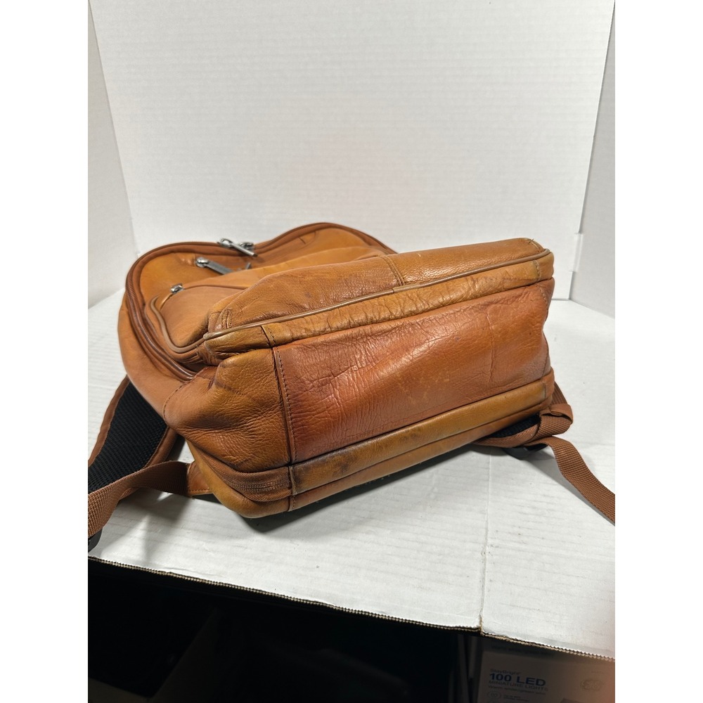 Kenneth Cole Reaction Mens Tan Cognac LeatherLaptop Backpack Business Bag 580674 - Picture 15 of 15